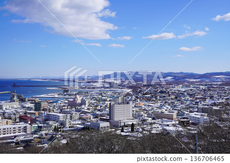 I take Monbetsu city and Monbetsu port from the drift ice observatory. I take Monbetsu city and Monbetsu port from the drift ice observatory. 136706465