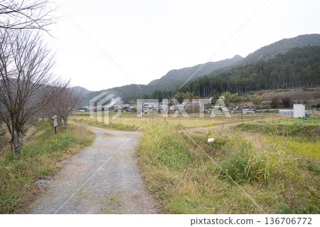 京都大原的懷舊鄉村景色 京都大原的懷舊鄉村景色 136706772