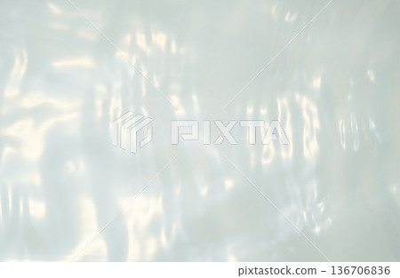 水、水面、漣漪、波光粼粼、紋理、背景 136706836