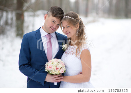 Winter Wedding Couple Portrait With Bouquet Winter Wedding Couple Portrait With Bouquet 136708825