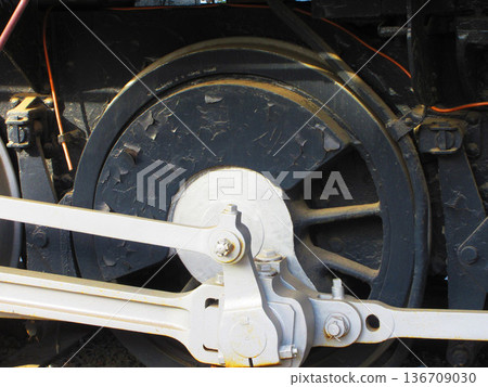 A view of the 9600-type steam locomotive on display at Aokicho Park General Sports Ground in Kawaguchi City, Saitama Prefecture 136709030
