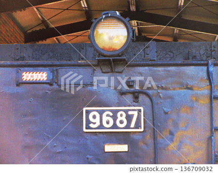 A view of the 9600-type steam locomotive on display at Aokicho Park General Sports Ground in Kawaguchi City, Saitama Prefecture 136709032