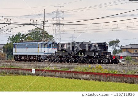 東北幹線、栗橋東鷲宮、JR貨運EF65-2063(新鶴見)+志木800B2 東北幹線、栗橋東鷲宮、JR貨運EF65-2063(新鶴見)+志木800B2 136711926
