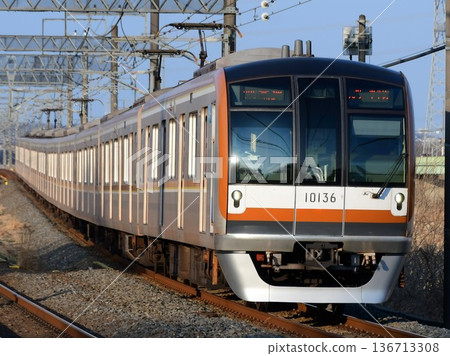 東京地鐵 10000 系列 10136F 東上線,直達副都心線、東橫線、港口未來線 東京地鐵 10000 系列 10136F 東上線,直達副都心線、東橫線、港口未來線 136713308