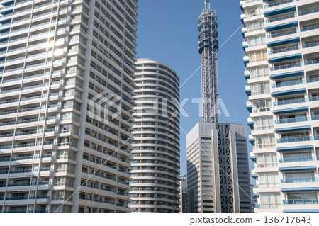 港未來摩天大樓的景色 136717643