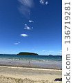 藍天和藍色的大海 136719281
