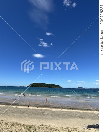 藍天和藍色的大海 藍天和藍色的大海 136719281