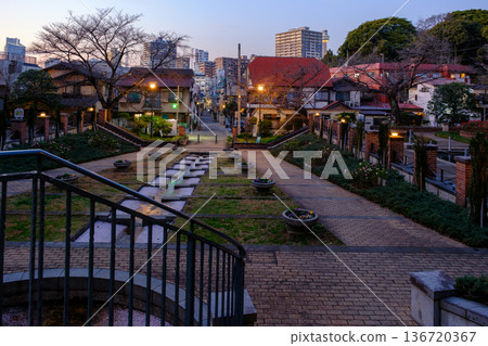 Motomachi Park in the evening 136720367