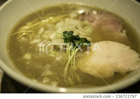 美味海鮮拉麵 美味海鮮拉麵 136721797