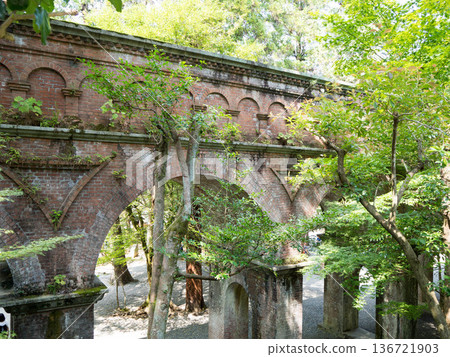 京都南禪寺水路閣水道風景 136721903
