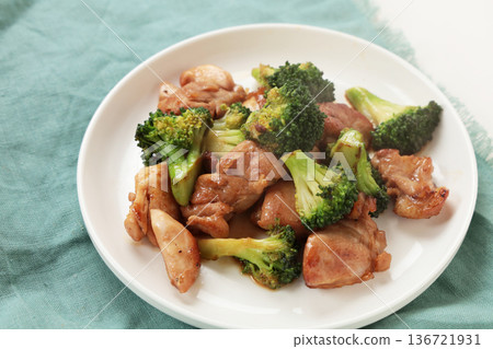 Broccoli and chicken stir fry Broccoli and chicken stir fry 136721931