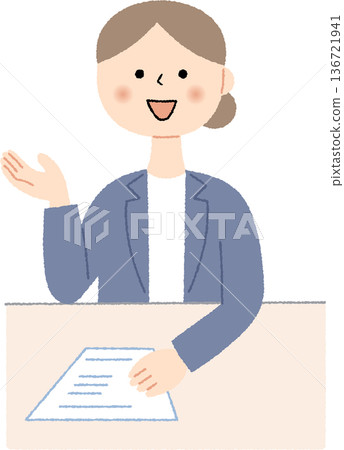 櫃檯前，一位穿著西裝的女士正在解釋。 136721941