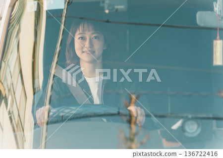 female, lady, woman 136722416