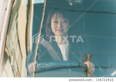 female, females, woman 136722418