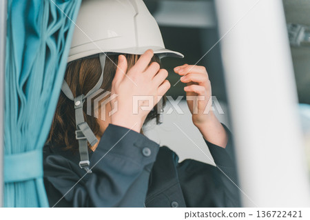female, lady, woman 136722421