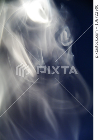 Tobacco smoke 136722900