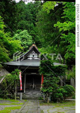 Gujo city city scenery 136726032