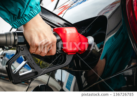 Gasoline lubrication 136726785