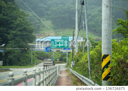 Baekma Riverside Bicycle Path  136726875