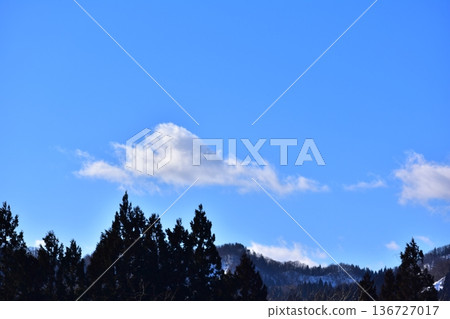 雲 雲 136727017