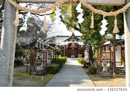 Kuroda Shrine (Worship Hall) [Hojocho, Fujiidera City, Osaka Prefecture] 136727654