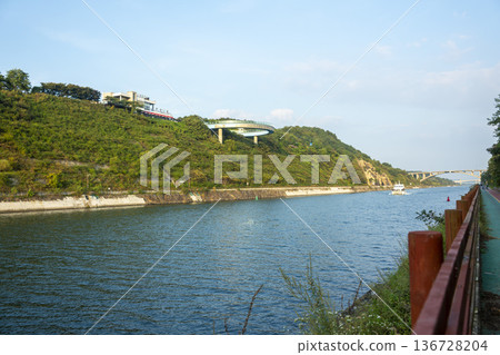 Han River bike path Han River bike path 136728204