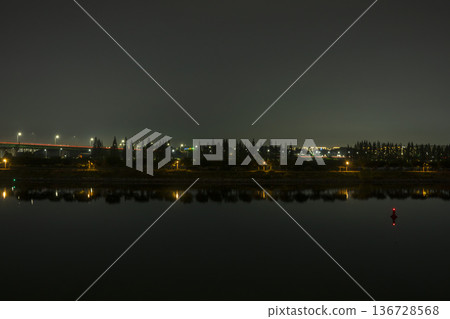 Han River bike path 136728568