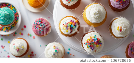 粉彩紙杯蛋糕 | 性別揭曉派對暨獨立日慶祝活動 136728656