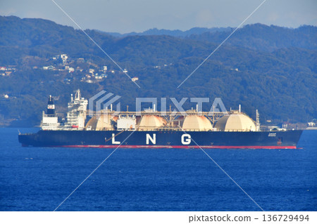 National Gas Shipping Uraga Channel MUBARAZ LPG Tanker National Gas Shipping Uraga Channel MUBARAZ LPG Tanker 136729494