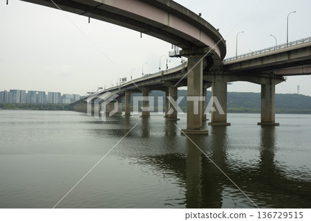 Han River bike path Han River bike path 136729515