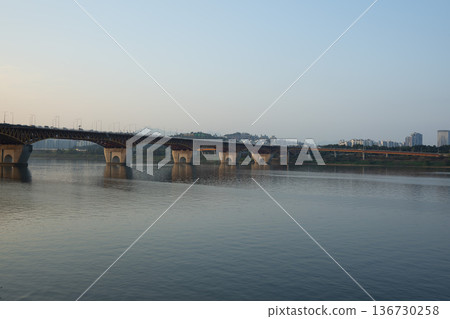 Han River bike path Han River bike path 136730258