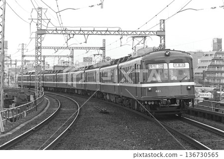 Keikyu, 600 series express trains, 621-624 + 617-620, Koganecho, April 1, 1982 Keikyu, 600 series express trains, 621-624 + 617-620, Koganecho, April 1, 1982 136730565