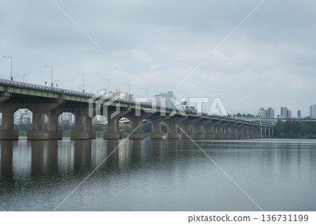 Han River bike path 136731199