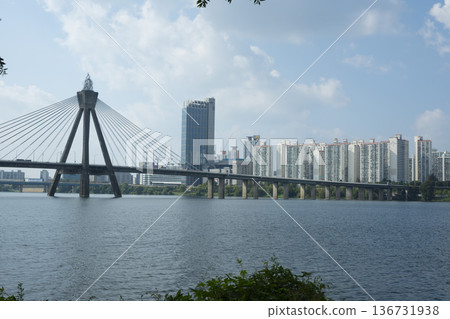 Han River bike path 136731938