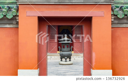 Incense burner in the Temple of Ancient Monarchs in Xicheng District in Beijing, China 136732926