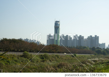 Han River bike path 136733670