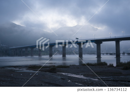 Han River bike path Han River bike path 136734112
