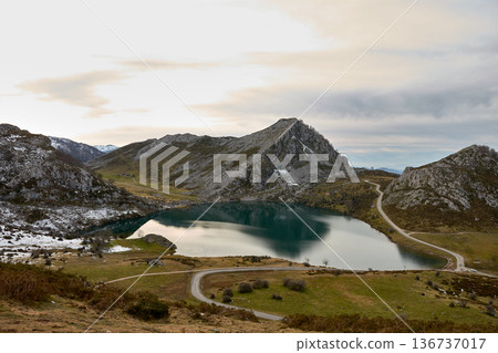 Beautiful view of Lake Enol, a stunning mountain lake in the Picos de Europa National Park Beautiful view of Lake Enol, a stunning mountain lake in the Picos de Europa National Park 136737017