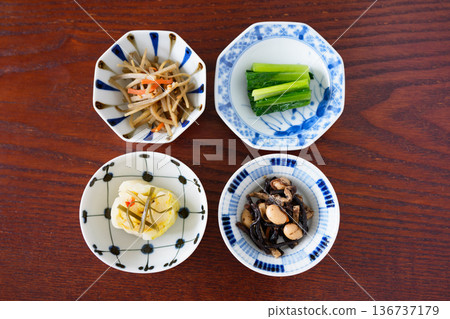 A small bowl of fibrous side dish A small bowl of fibrous side dish 136737179