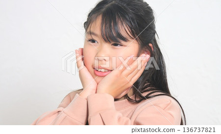 Elementary school student image Elementary school student image 136737821