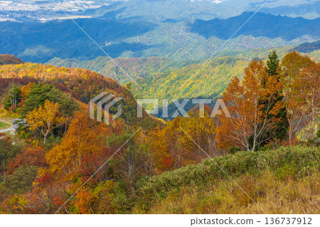 山形縣米澤的秋天－天元台高原的紅葉 136737912