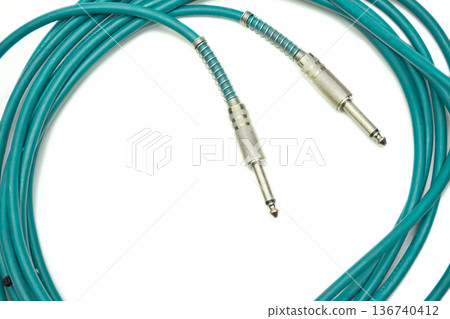 Cable with jacks.Connection electric guitar,sound equipment 136740412