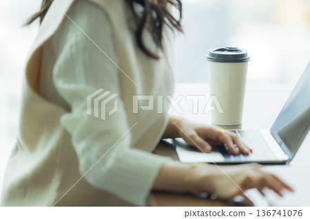 Business person having a meeting Business person having a meeting 136741076