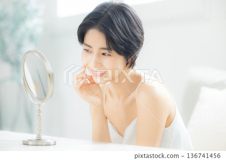 Young women's skin care Young women's skin care 136741456
