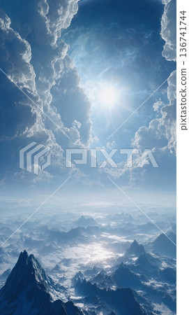 神秘的光芒透過雲層縫隙照射在天空,映襯著壯麗的山景。 神秘的光芒透過雲層縫隙照射在天空,映襯著壯麗的山景。 136741744