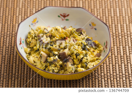 芥菜炒豆腐 芥菜炒豆腐 136744709