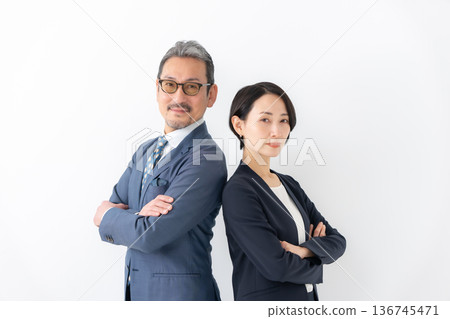 商務男人和女人 商務男人和女人 136745471
