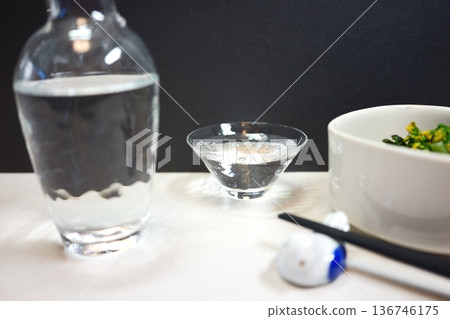 Sake Sake 136746175