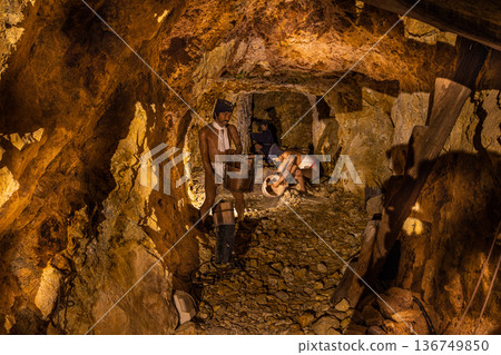 [Niigata Prefecture_Sado Gold Mine] Edo Gold Mine Picture Scroll Course - Sodayu Pit 136749850