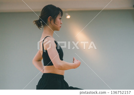 舞 舞蹈 跳舞 136752157